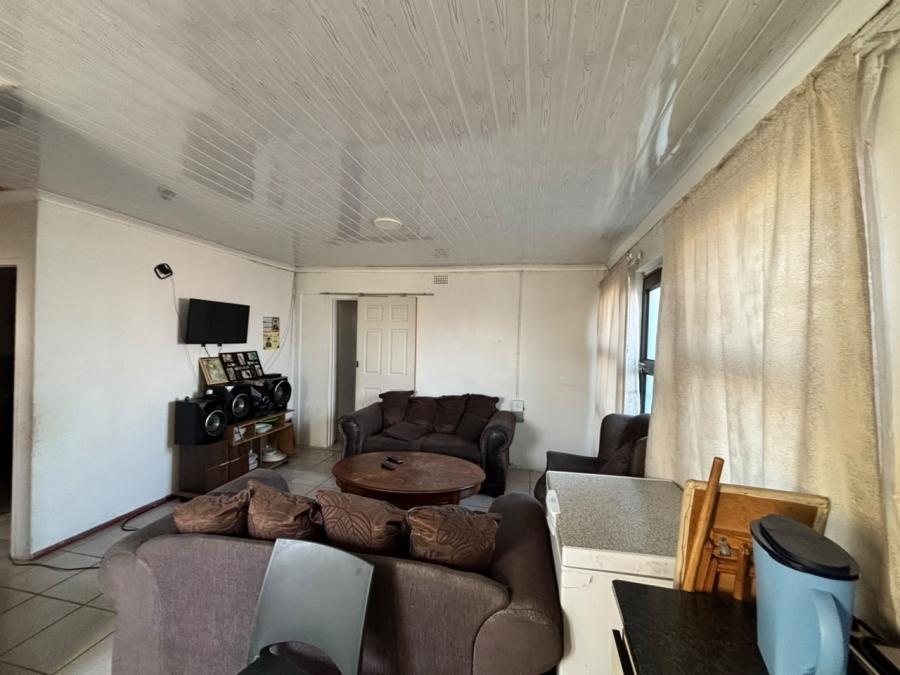 5 Bedroom Property for Sale in Russels Rest Western Cape